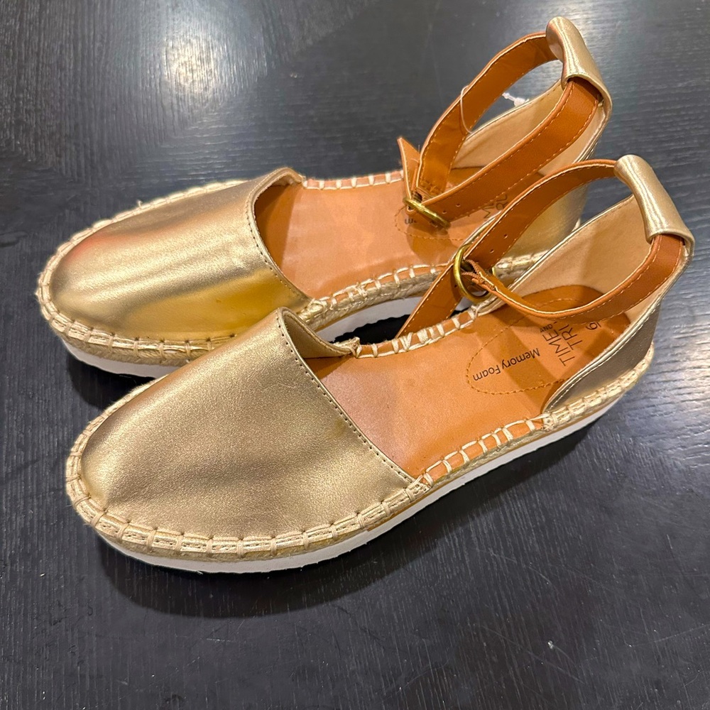 Gold Metallic Ankle Strap Espadrilles Sandals 6 NEW